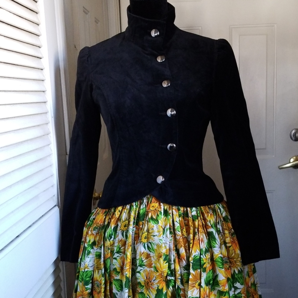 Black Blazer & Skirt, sz 4